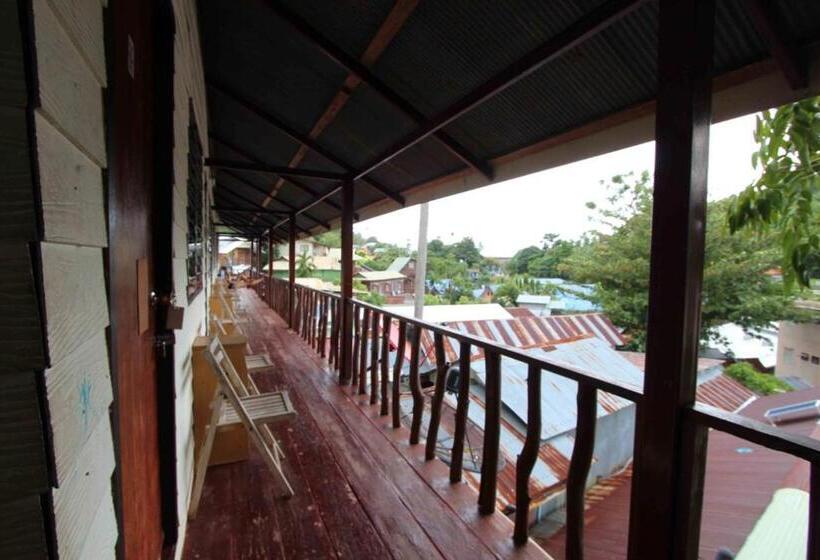 펜션 Lux Guesthouse