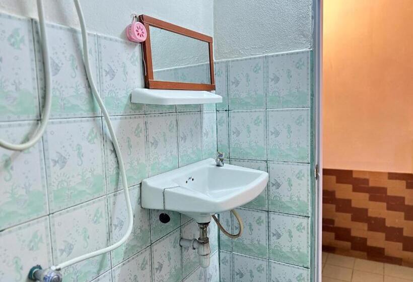 펜션 Lux Guesthouse