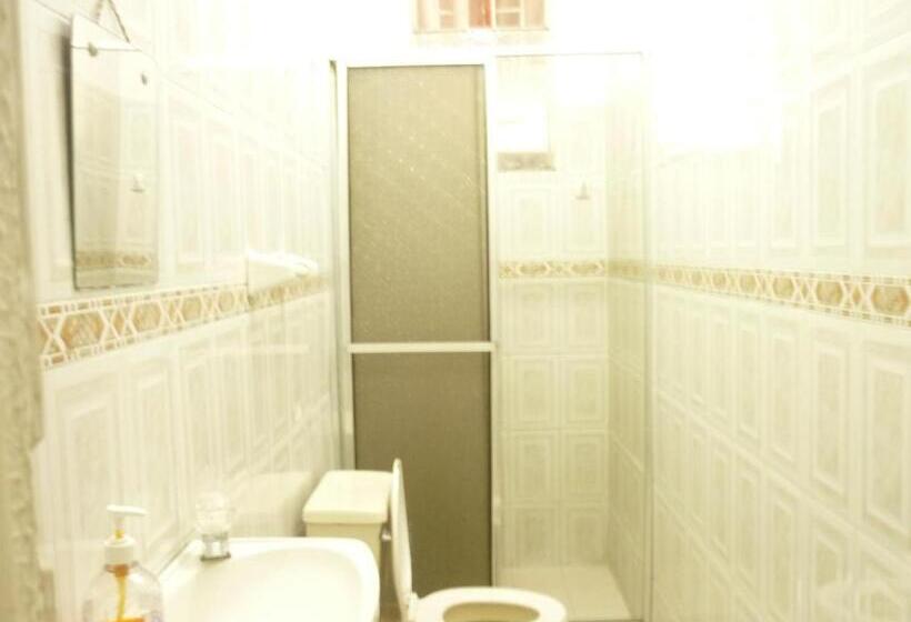 بنسيون Mandarina Hostal