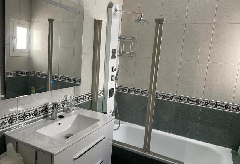 Пансион Old Town Oliva Guest Apartment