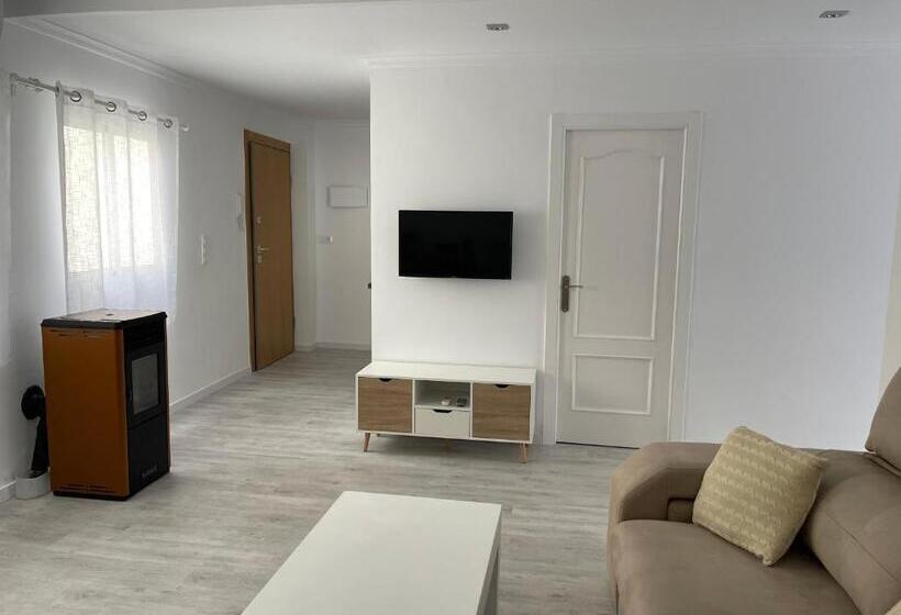 Пансион Old Town Oliva Guest Apartment