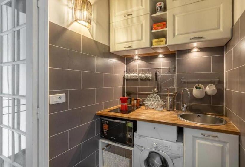 ペンション Chic Apartment In The Heart Of Paris
