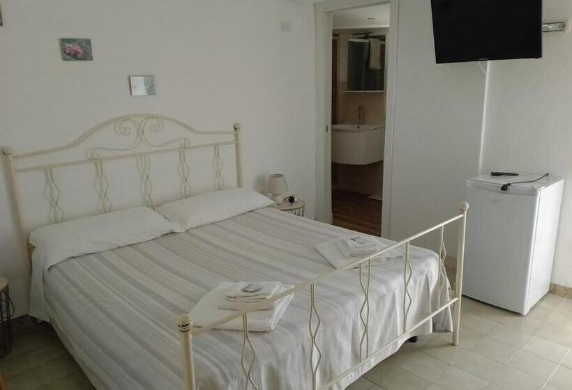 膳宿费 Guest House Santa Rosalia