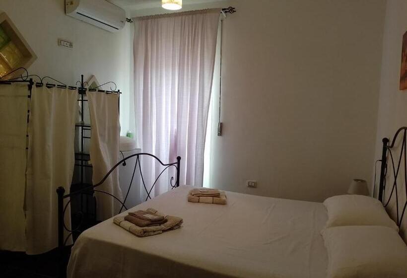 膳宿费 Guest House Santa Rosalia