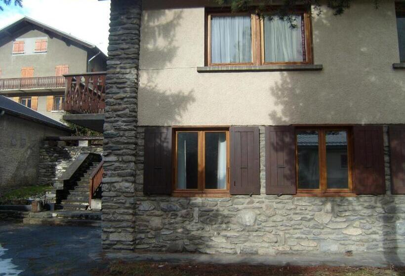 פנסיון Stellina