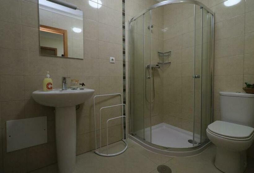 بنسيون West Spring House