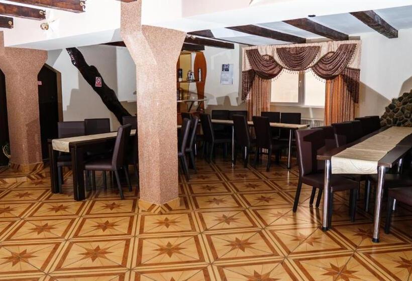 Pensiunea Ianis Moieciu