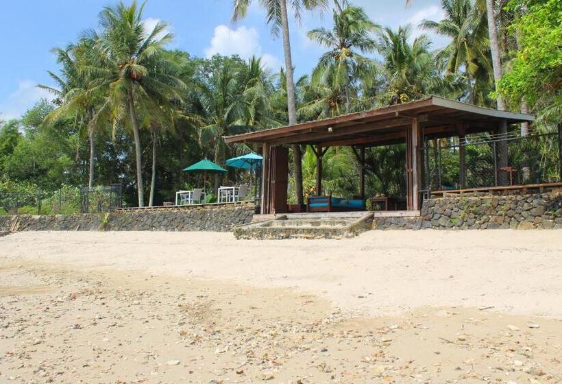 Suak Sumatera Resort