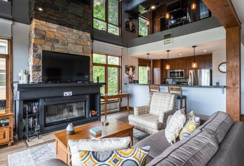 Tremblant Prestige Altitude 170 1