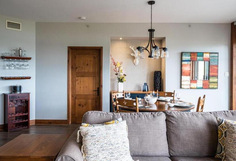 Tremblant Prestige Altitude 170 1