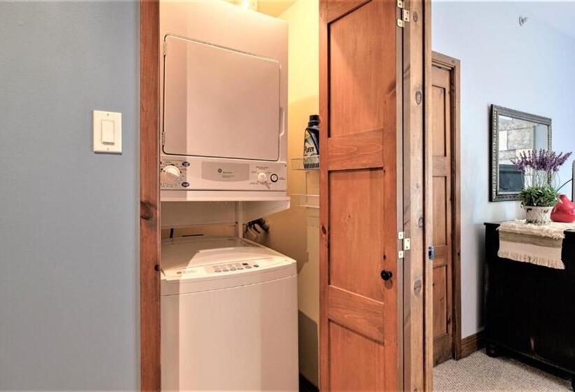 Tremblant Prestige Altitude 170 1