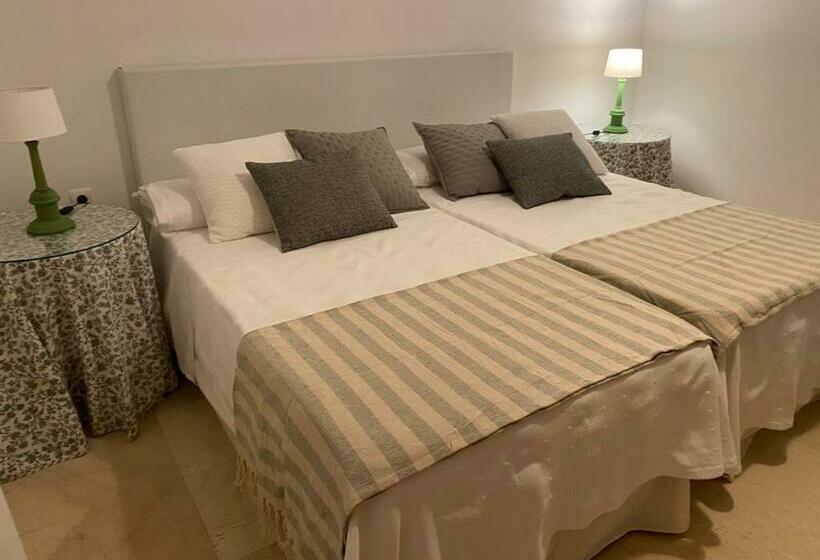 هاستل Hostería Los Jardines