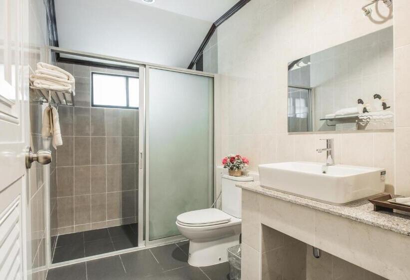 Gassan Khuntan Golf & Resort