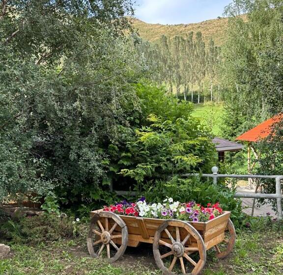 هتل Eco Resort Kara Bulak