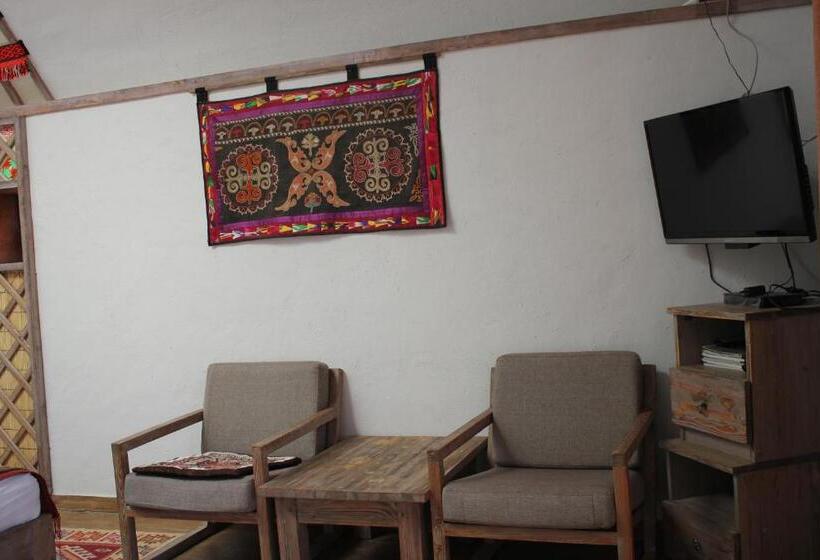 هتل Eco Resort Kara Bulak