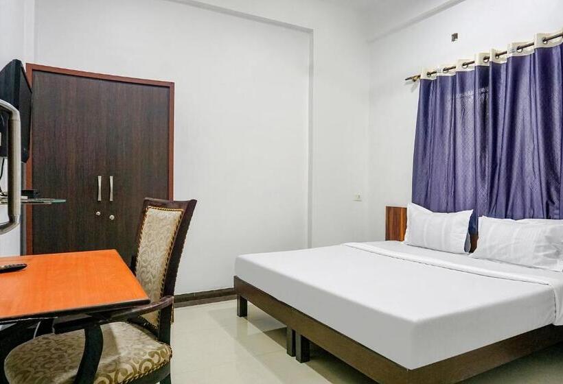 Отель Fabexpress Sahil Residency