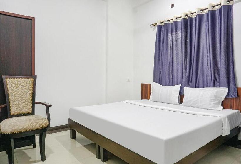 Отель Fabexpress Sahil Residency