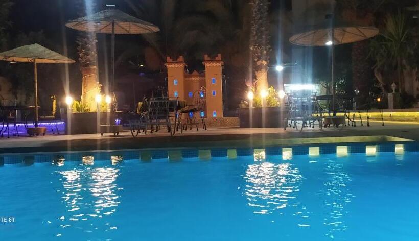 هتل Hôtel La Vallée Des Oiseaux