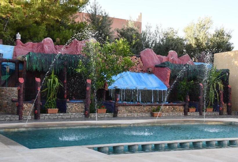 هتل Hôtel La Vallée Des Oiseaux