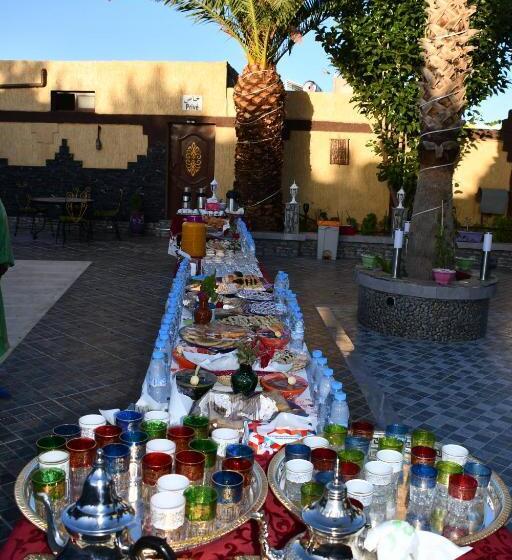 هتل Hôtel La Vallée Des Oiseaux