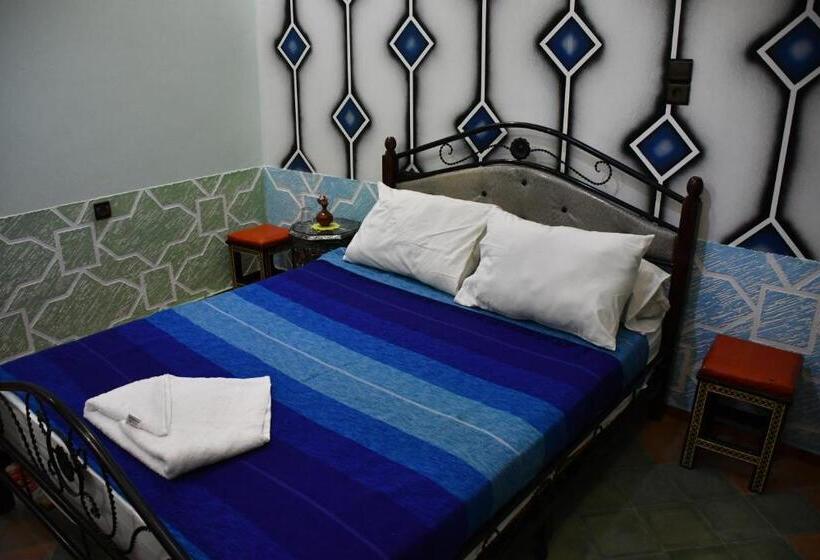 هتل Hôtel La Vallée Des Oiseaux