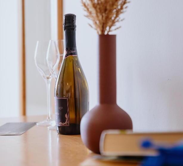 هتل Lukov Dom Kope