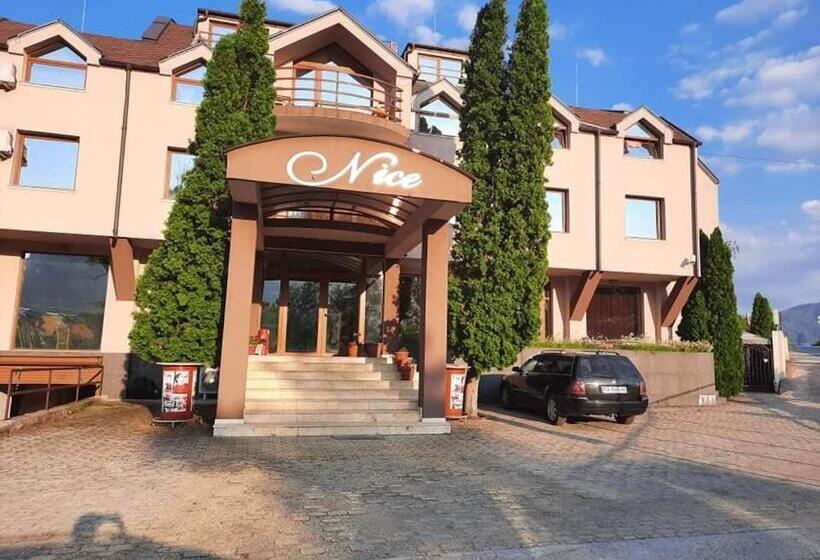 호텔 Nice