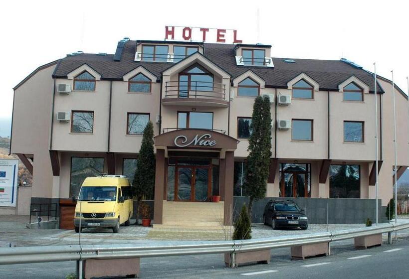 호텔 Nice