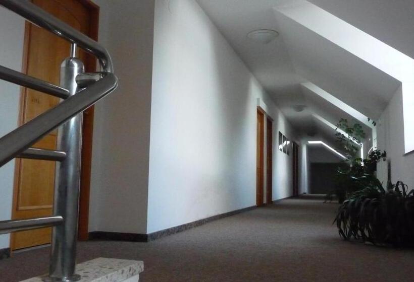 בית מלון כפרי Solitaire