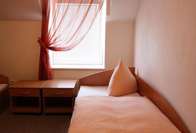 בית מלון כפרי Solitaire