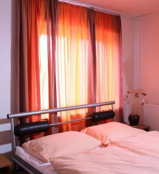 בית מלון כפרי Solitaire