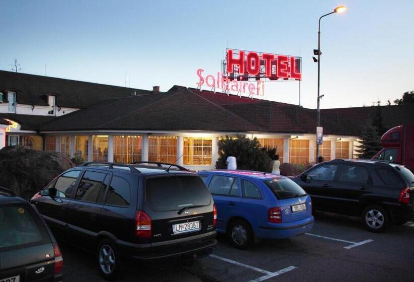 בית מלון כפרי Solitaire