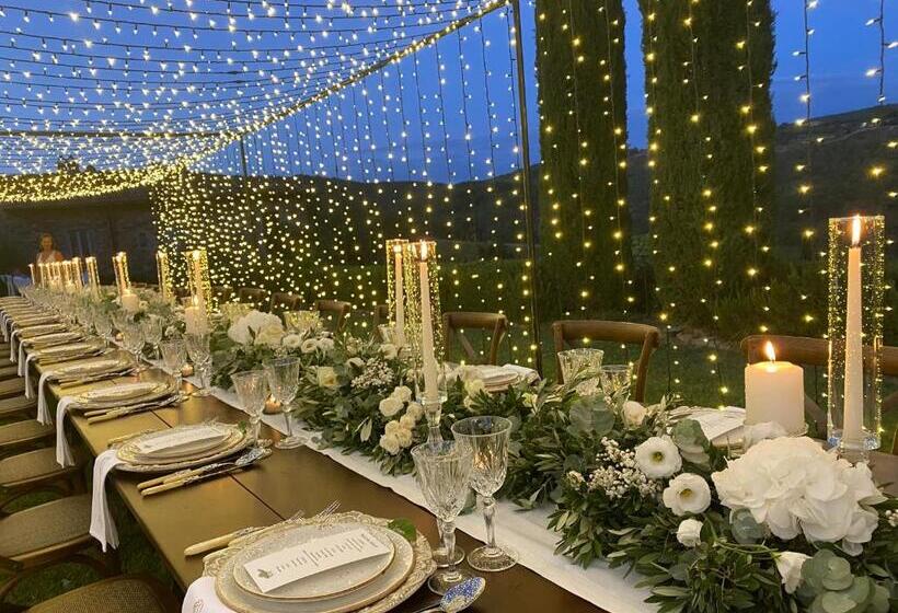 בית מלון כפרי Villa Rignana   Chianti Weddings