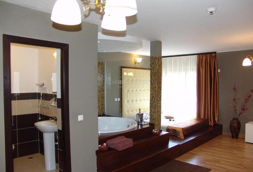 膳宿费 Complex Turistic Perla Trascaului