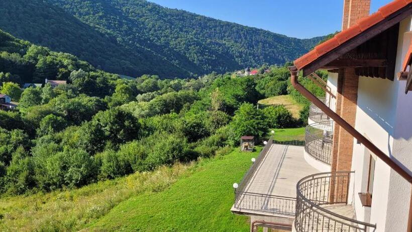 膳宿费 Complex Turistic Perla Trascaului