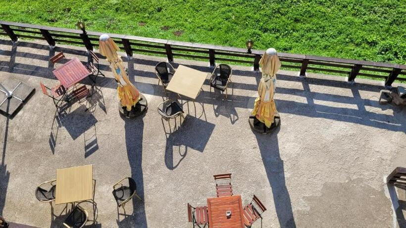 膳宿费 Complex Turistic Perla Trascaului