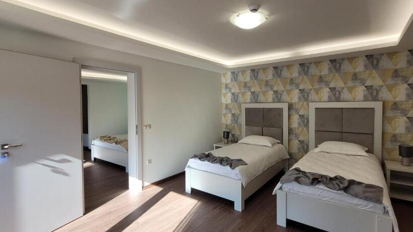 膳宿费 Complex Turistic Perla Trascaului