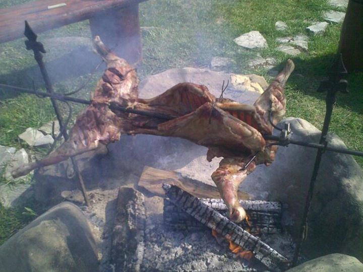 Пансион La Caramidari