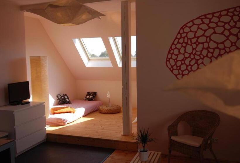 پانسیون Vila Jasmína