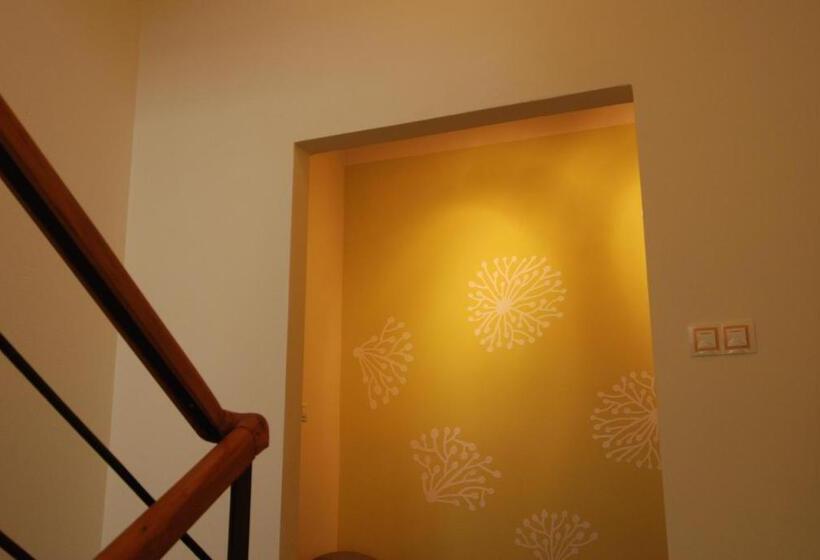 פנסיון Vila Jasmína