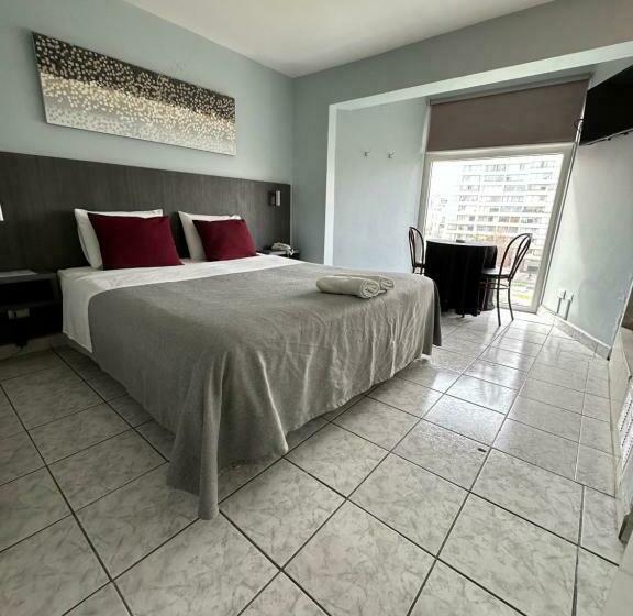 Red Hotel Centric Santiago