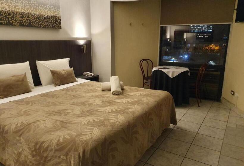 Red Hotel Centric Santiago