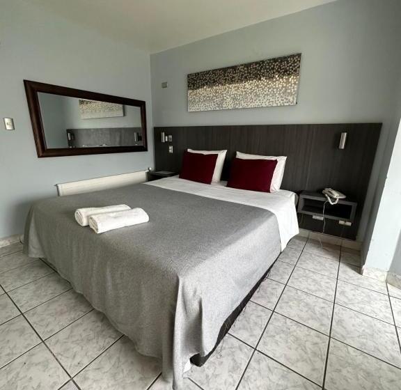 Red Hotel Centric Santiago