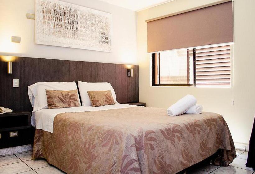 Red Hotel Centric Santiago