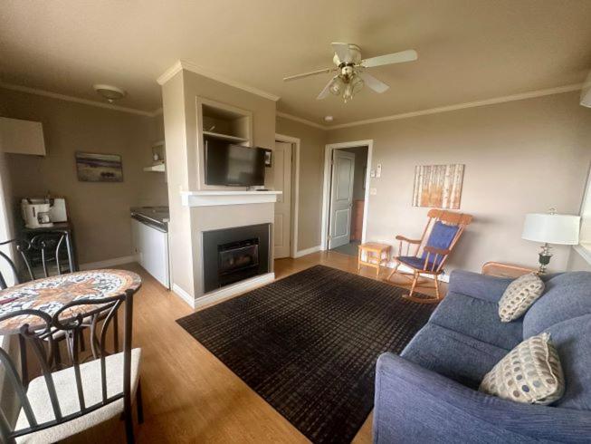 Resort Mcintyre S Cottages