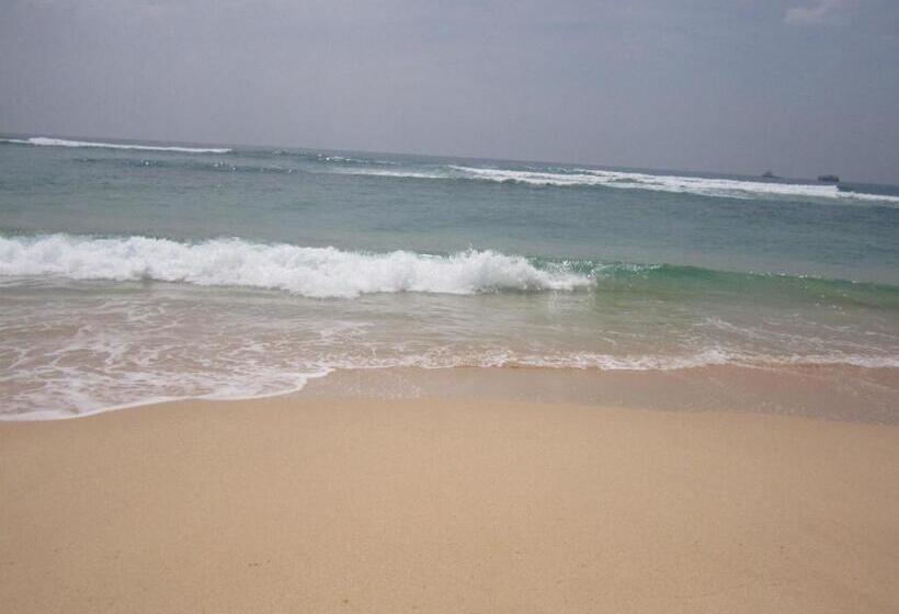 White Surfing Beach Resort