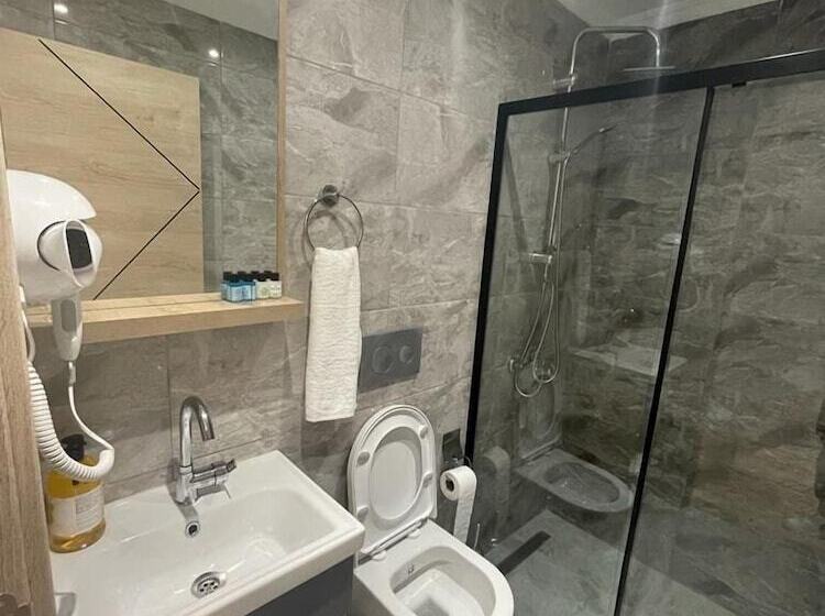 ホテル Asem Palace