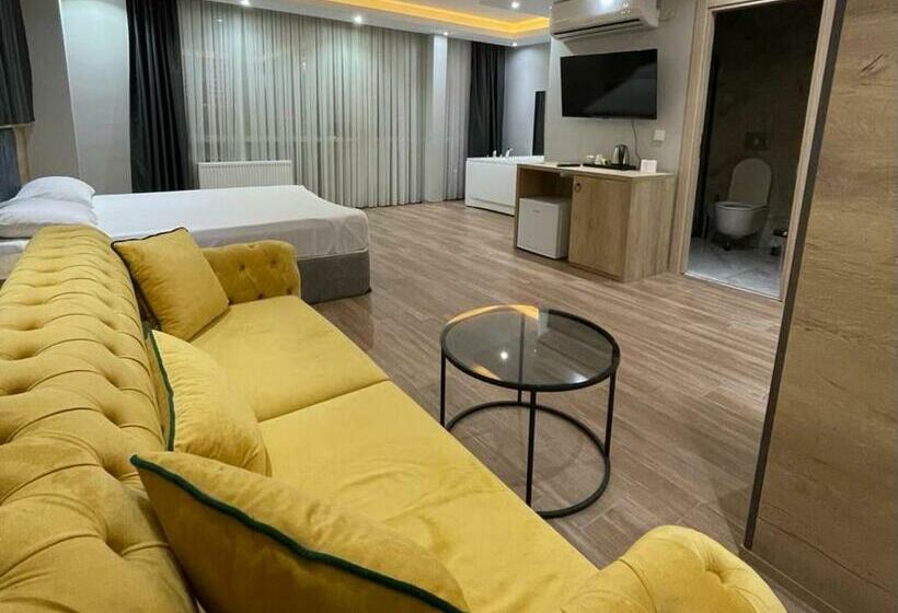 ホテル Asem Palace