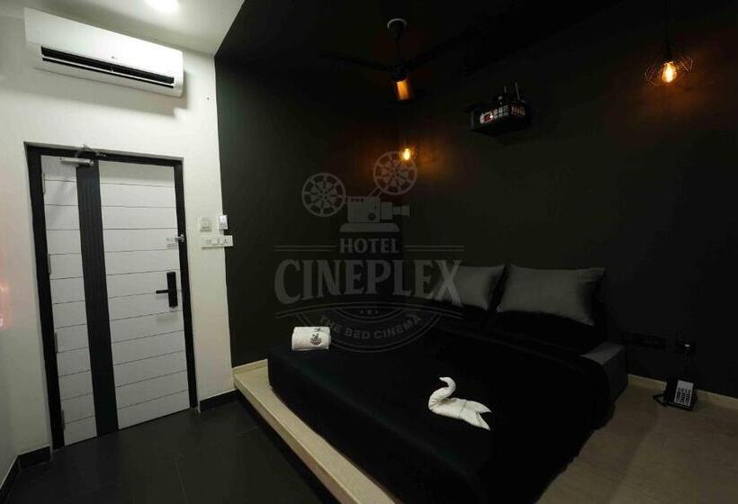 هتل Cineplex