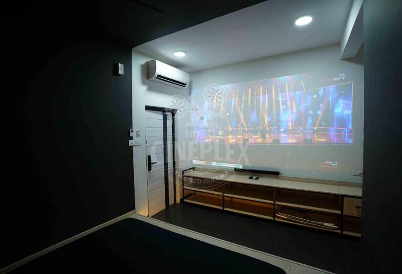 هتل Cineplex